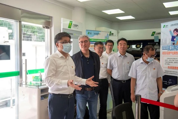 加装燃气报警器、更换燃具软管遇到了“入户难”“安装难”怎么办 他们群龙8国际 龙8官网策群力(图2)