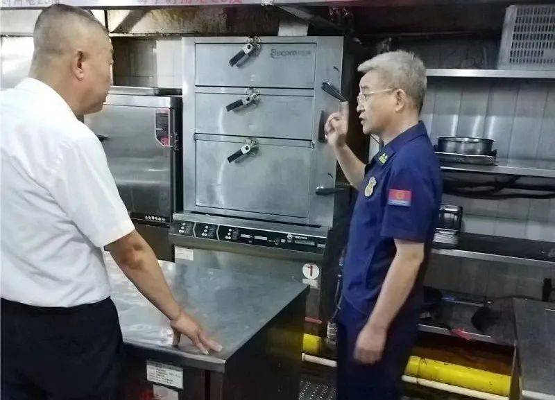 龙8国际 龙八国际太原：强化燃气安全管理 筑牢消防安全屏障(图1)