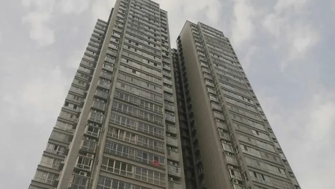 记者调查：时代星苑小区消龙8国际 龙8平台防设施缺失 存安全隐患(图2)